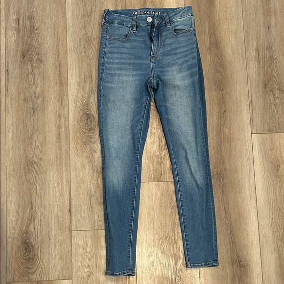 American Eagle Outfitters Denim - American Eagle Blue Skinny Jeans size 6